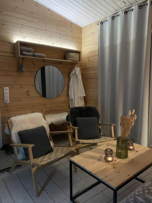 Log House With Sauna&jacuzzi! Apartment Rovaniemi