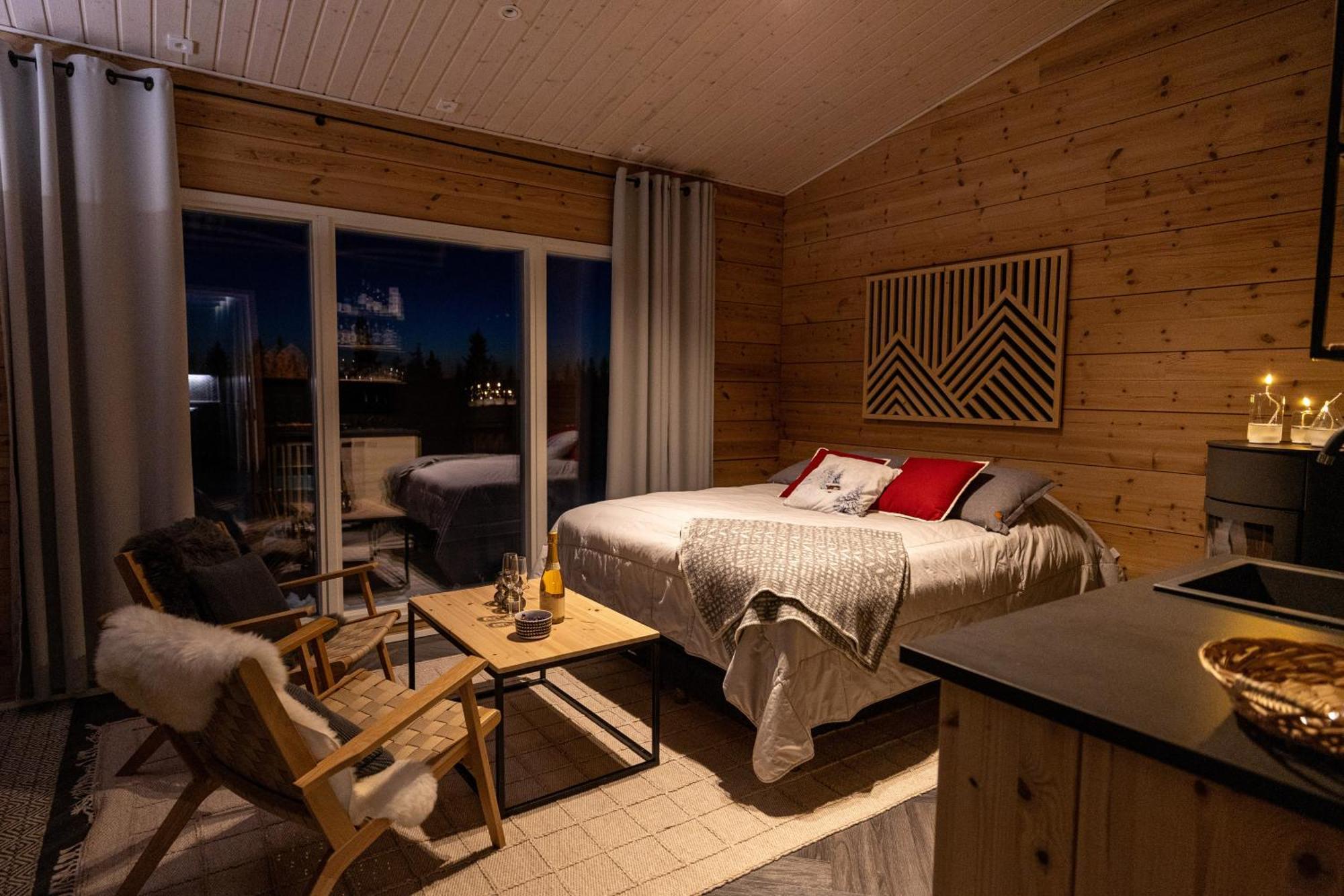 Log House With Sauna&jacuzzi! * Rovaniemi